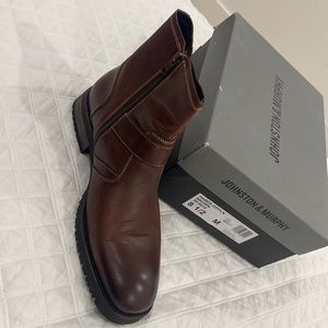 Johnston & Murphy boots, size 8.5